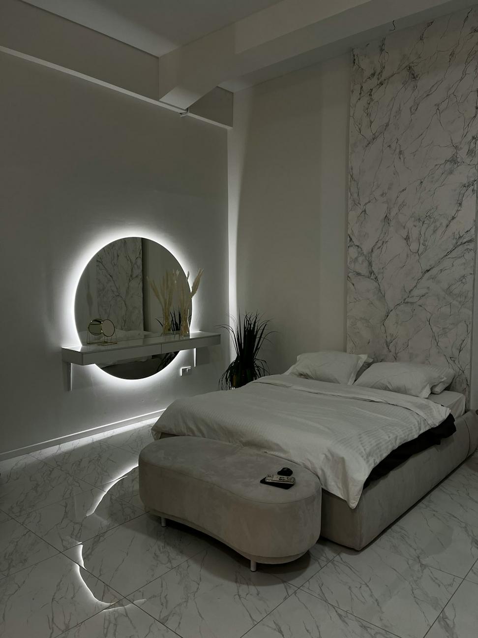 Suite bathroom
